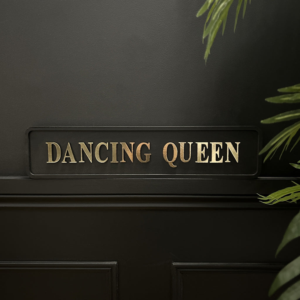 https://limitedabode.co.uk/cdn/shop/products/dancing-queen-sign-min_1024x1024.jpg?v=1673446590